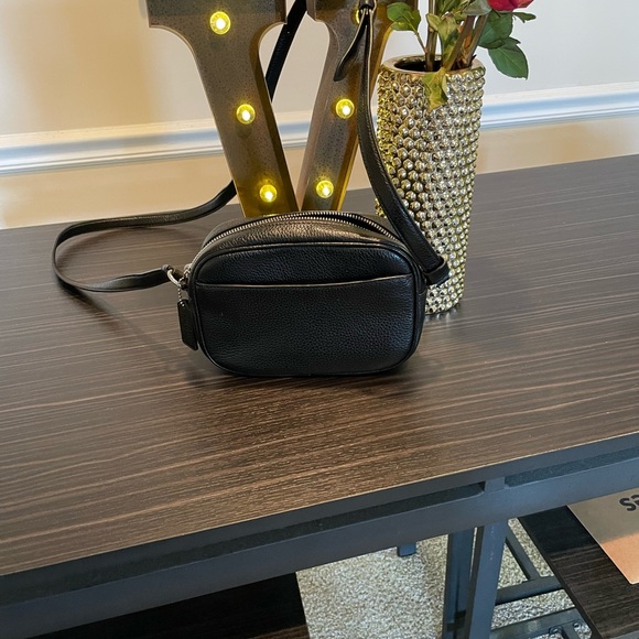 Coach Bag! - Picture 7 of 9